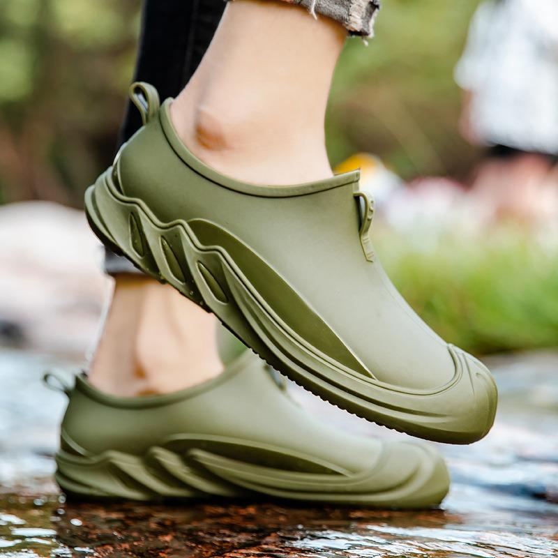 New Rain Shoes Short Tube Men's Adult Waterproof Shoes Rain Boots Wear-resistant Rubber Shoes Fashion Kitchen Water Boots Men
