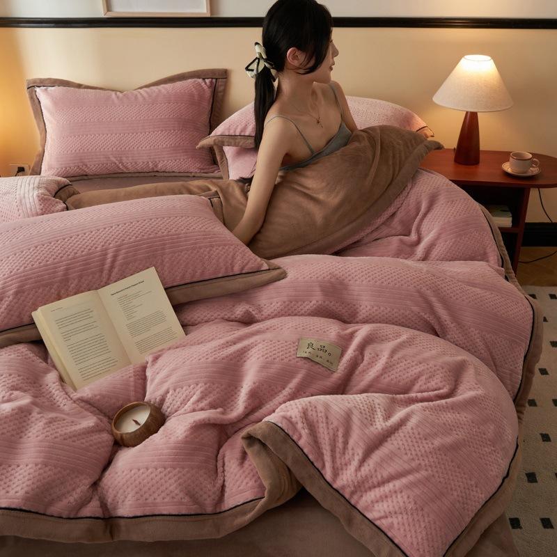Thickened Milk Fleece Bed Four-Piece Set Coral Flannel Quilt Cover Bed Sheet Three-Piece Set