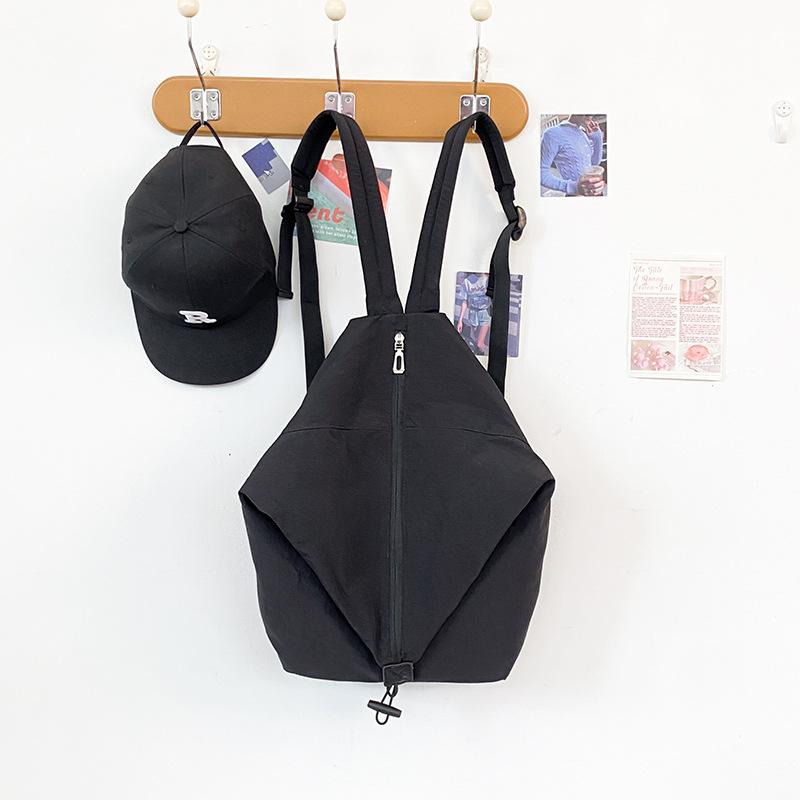 

Korean version of niche sports style travel build solid color foreign style nylon ins personalized backpack casual fashion backpack чорний