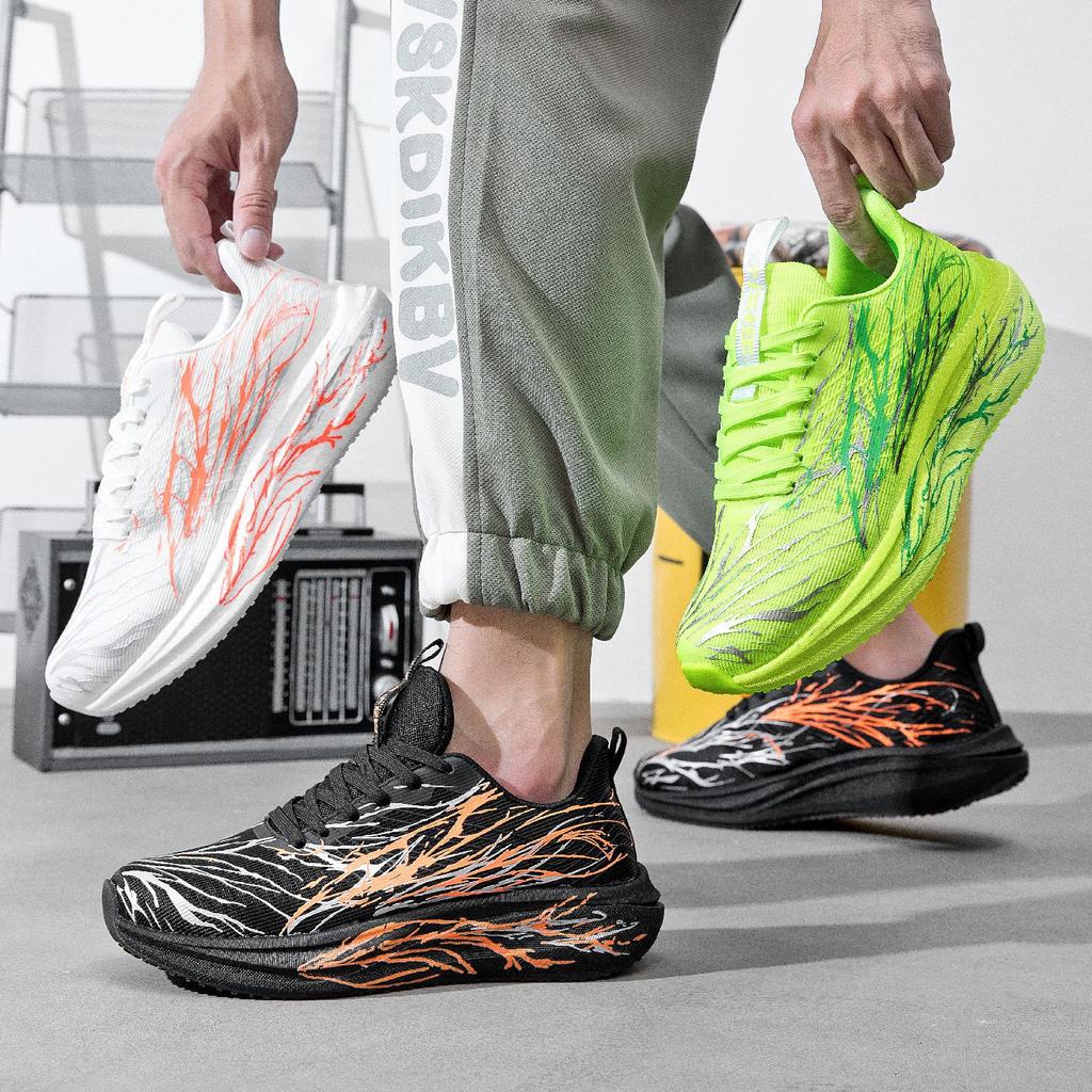 Color Couple Running Shoes New Carbon Plate Shock Absorption Ultra-light Men's and Women's Sports Shoes Student Military Training Breathable Shoes