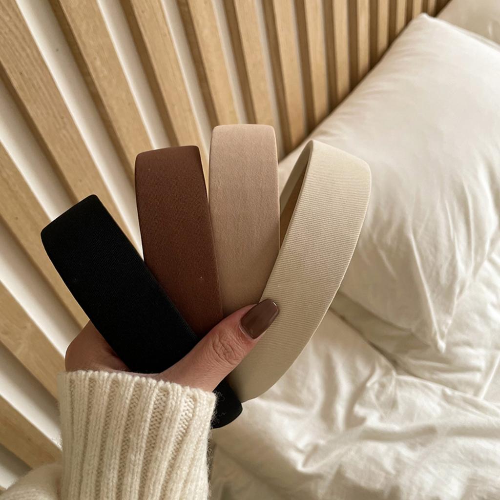 1 Stück Elegantes Haare-Andrücken Waschhaar-Bindeband für Frauen, Neues Sommerdesign, Breitrandige Schwarze Haarspange Stirnband Kopfschmuck.