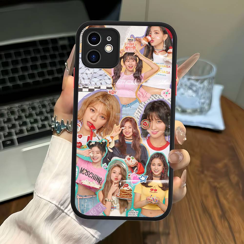 Kpop T-TwiceS Phone Case For Iphone 16 14 15 16 13 12 11 16 Pro Max X XS MAX Plus Cover Matte TPU