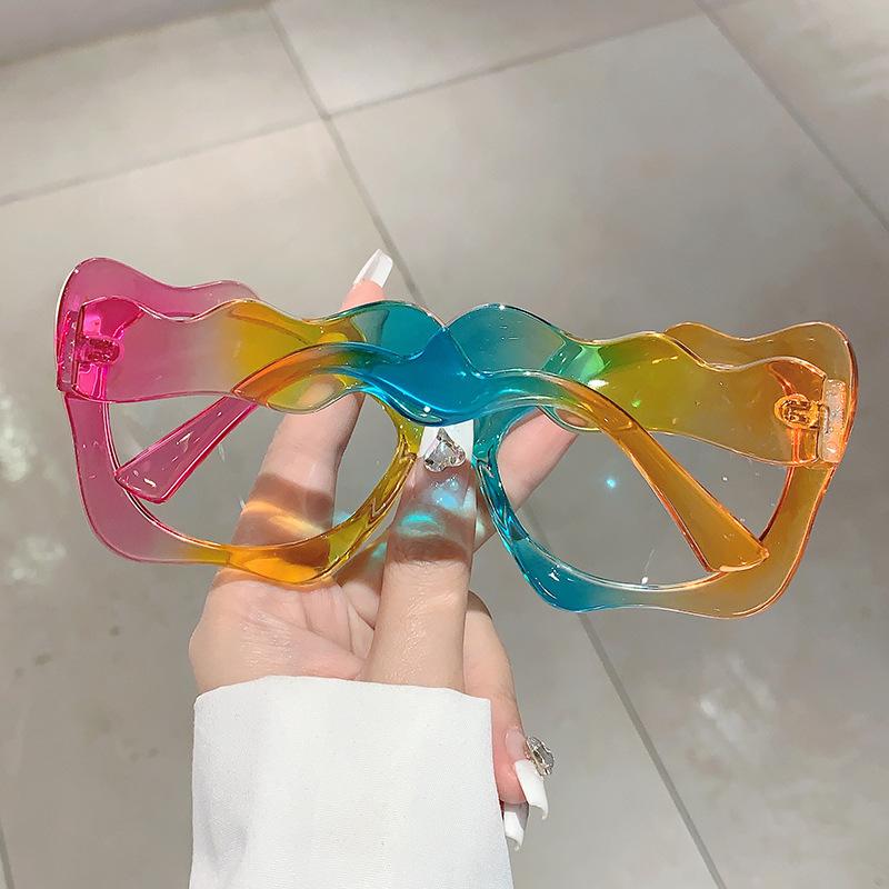 Vintage  Luxury Brand Designer Oversized Wave Sunglasses Women For Men  Sun Glasses Trend Punk Popular Big Frame Shades