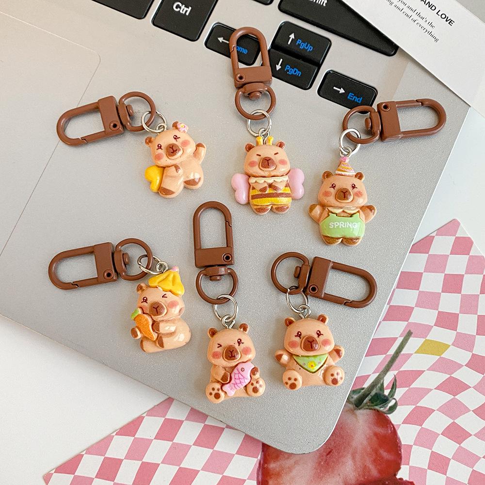 Capybara Keychain Pendant - Cute Graduation Gift for Schoolbags, Backpacks, and More