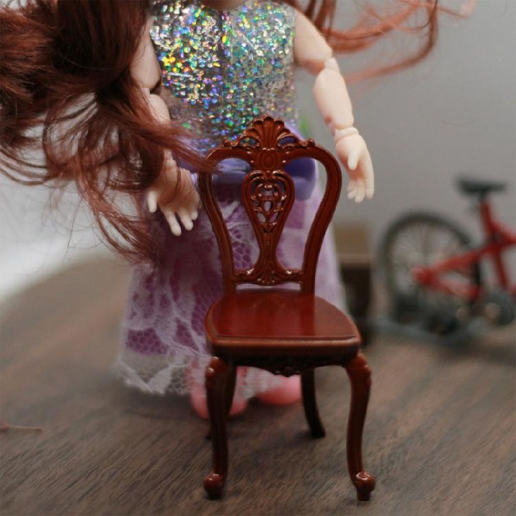 Vintage Styles Miniature Wood Chair Model Figurine 1/12 Scale For Dollhouses Furniture And Creative Gift Supply