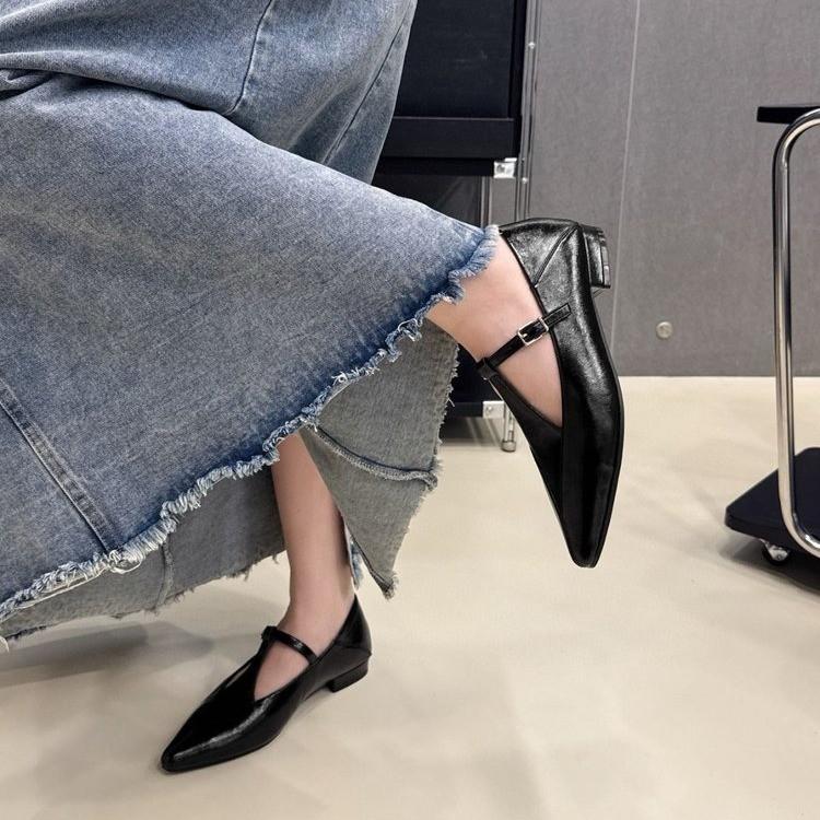 Fashion Women Pumps Fashion T-belt Buckle Pointed Toe Leather Shoes  Comfort Flats Female Elegant Low Heels Wedding Party Dress Shoes