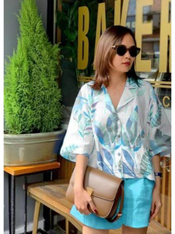 2022 Solid Color Short-Sleeved Two-Piece Suit for Women – Southeast Asia, Europe, and US Styles. Perfect for Commuting and Casual Wear.
