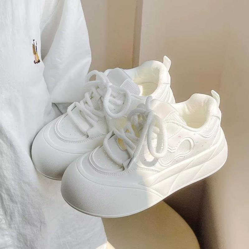 Summer Mesh Breathable Board Shoes Women's 2025 New Thick-soled Heightening White Shoes Student Versatile Niche Bread Shoes