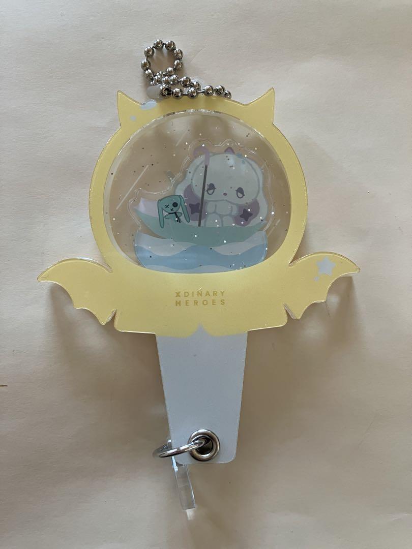 

[Б/У] акриловый кастомный брелок xdinary heroes junhan