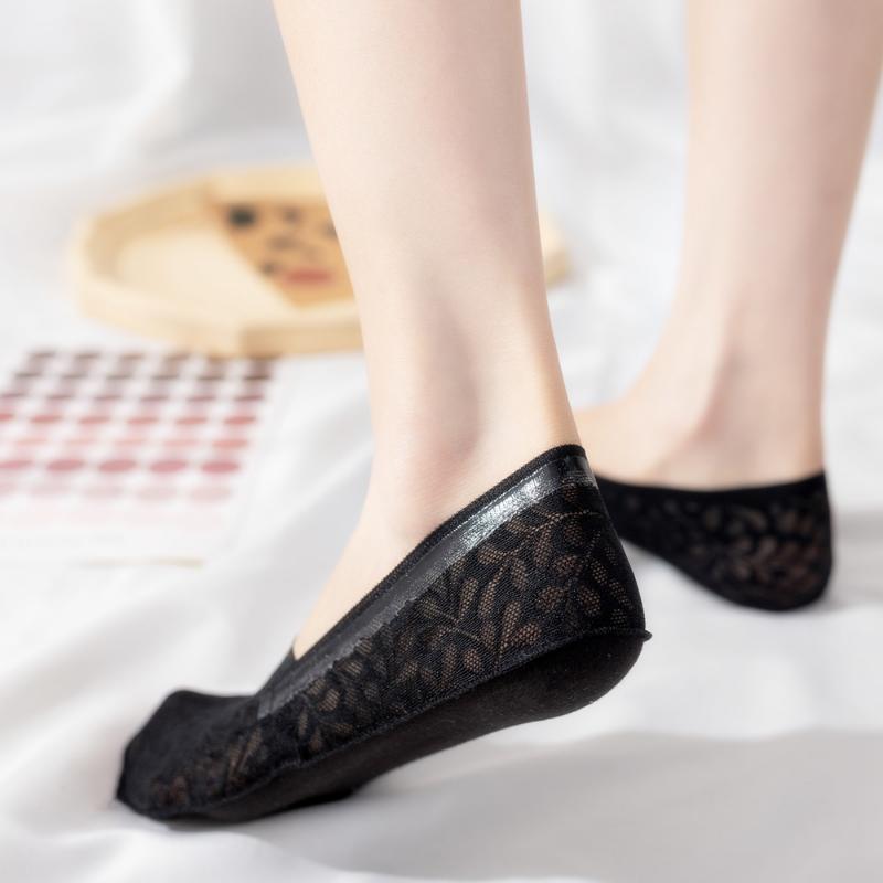 Summer Ultra-thin Low-cut Breathable Invisible Lace Boat Socks Sexy Non-slip Silicone Shallow Socks for Women