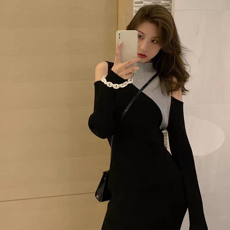 New niche contrasting color semi-turtleneck knitted dress, new sweater backing off-the-shoulder skirt, autumn and winter