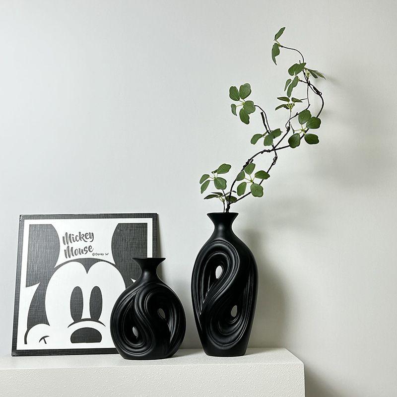 Vintage Black Special-shaped Ceramic Flower Vase Simple Hollow Hydroponic Vase Flower Arrangement Container Entrance Decoration