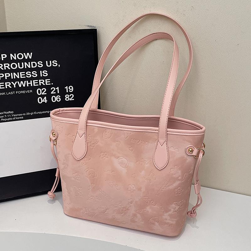 Frühlingsneues Produkt, niedliche geprägte Tragetasche, Studenten-Pendler-Nische, Damen-Schultertasche mit großem Fassungsvermögen