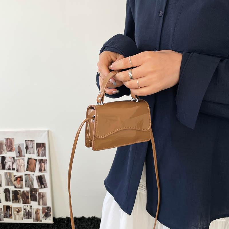 Women's bag fashion shoulder bag simple oblique span bag small square bag new trendy solid color handbag foreign style mobile phone bag