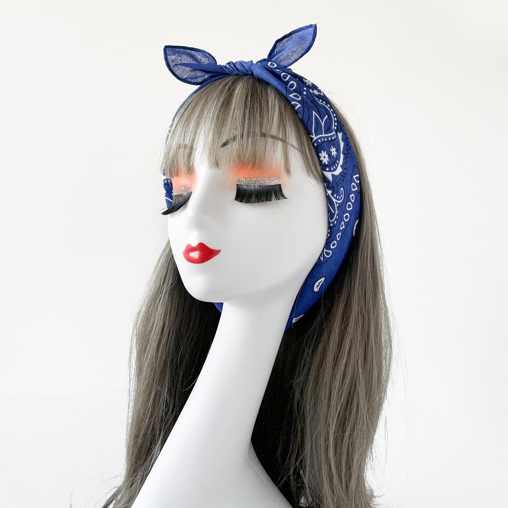 Langer Satinschal für Frühling und Sommer für Damen, Sonnenschutzschal, modischer langer Satinschal mit Schönheitsszene, vielseitiger Reiseschal