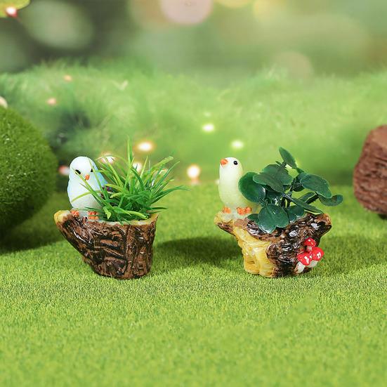 Miniatur-Feengarten-Zubehör Mini Harz Baumstumpf Figur mit Vogel Und Künstliche Pflanzen für DIY Moos-Terrarien Basteln Heimdekoration