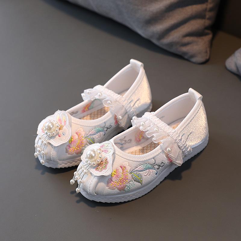 Children's Embroidered Hanfu Shoes - Traditional Performance Wear