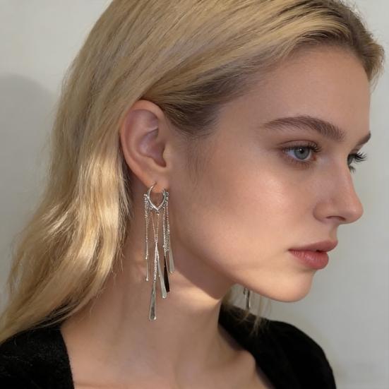 1 Pair Women Earrings Exaggerated Waterdrop Long Tassel Design Leverback Earrings Shiny Versatile Jewelry Accessories