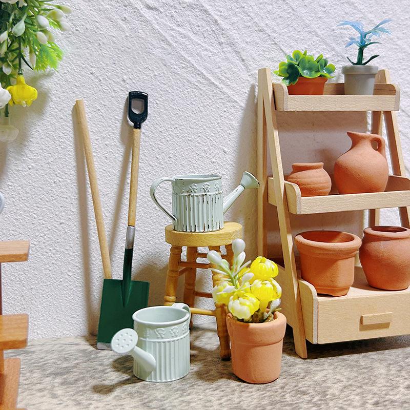 1:12 Dollhouse Miniature Alloy Watering Can Mini Lace-less Sprinkler Garden Scene Decor Toy Model DIY Doll House Accessories