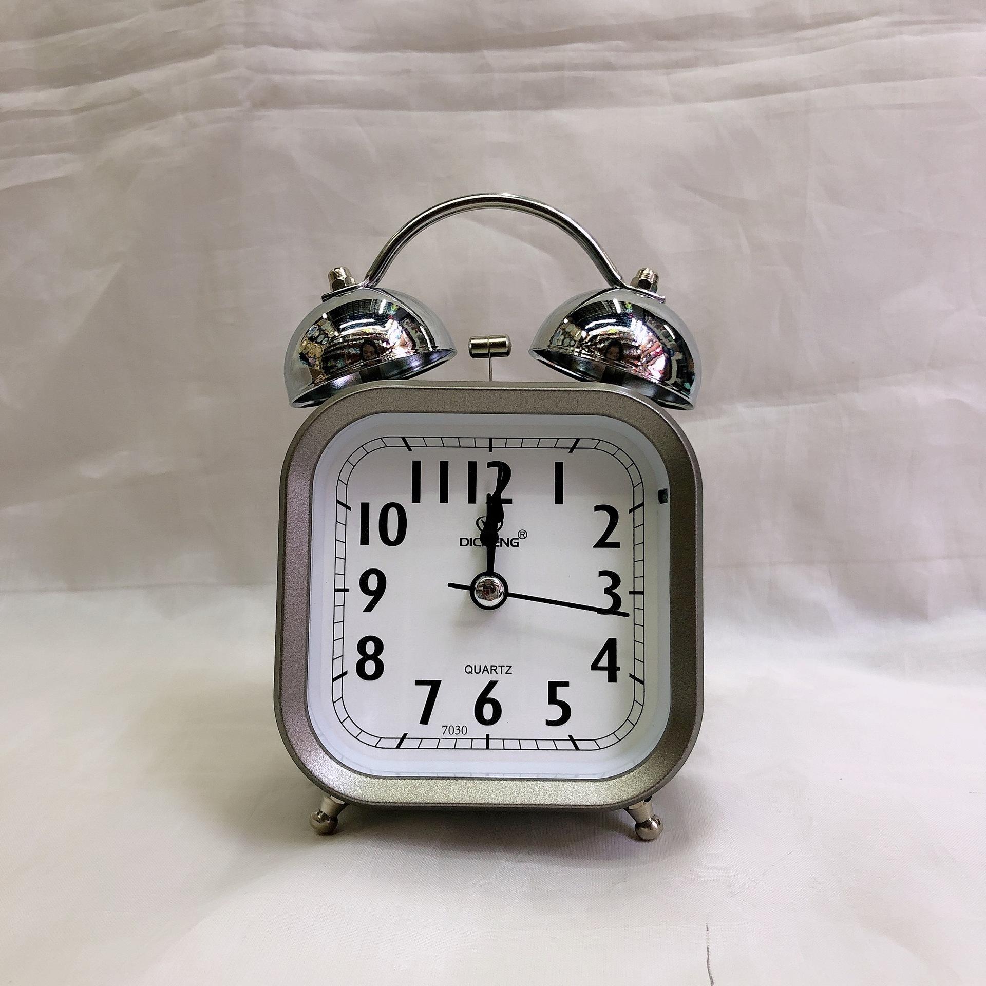 

Creative Electroplated Bell 3-Inch Ring Alarm Clock Simple Digital Scanning Bedside Alarm Clock Premium Durable