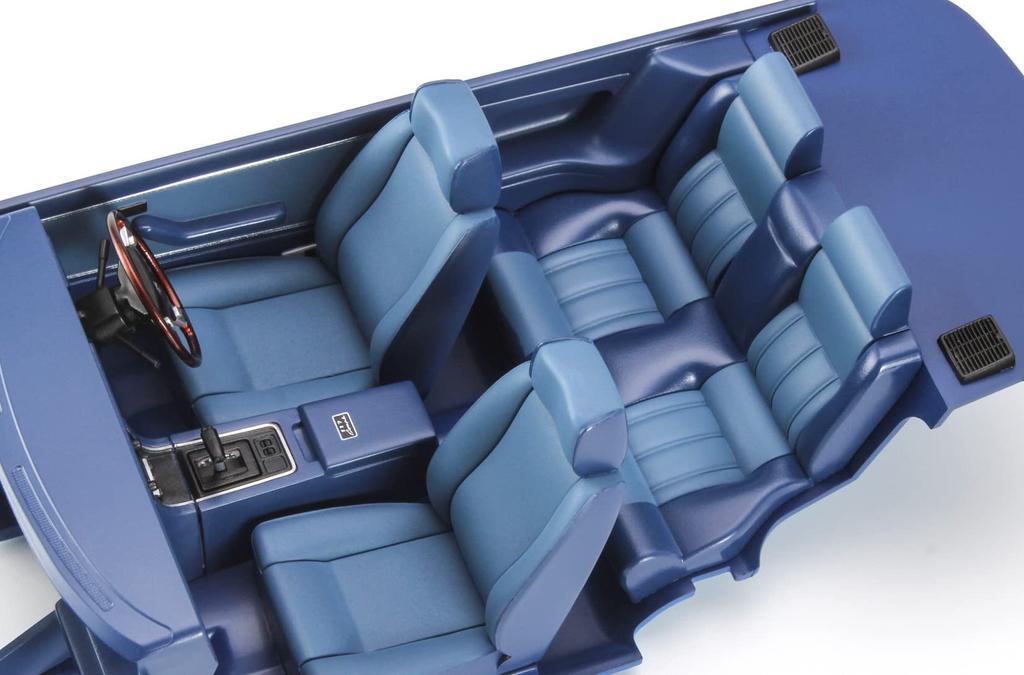 Hasegawa Isuzu 117 Coupe Late Model Plastic Model Kit HC50 1/24 (XE)