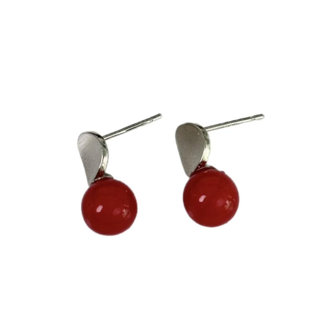 

New French light luxury agate earrings women s simple geometric versatile stud earrings temperament commuter red earrings jewelry