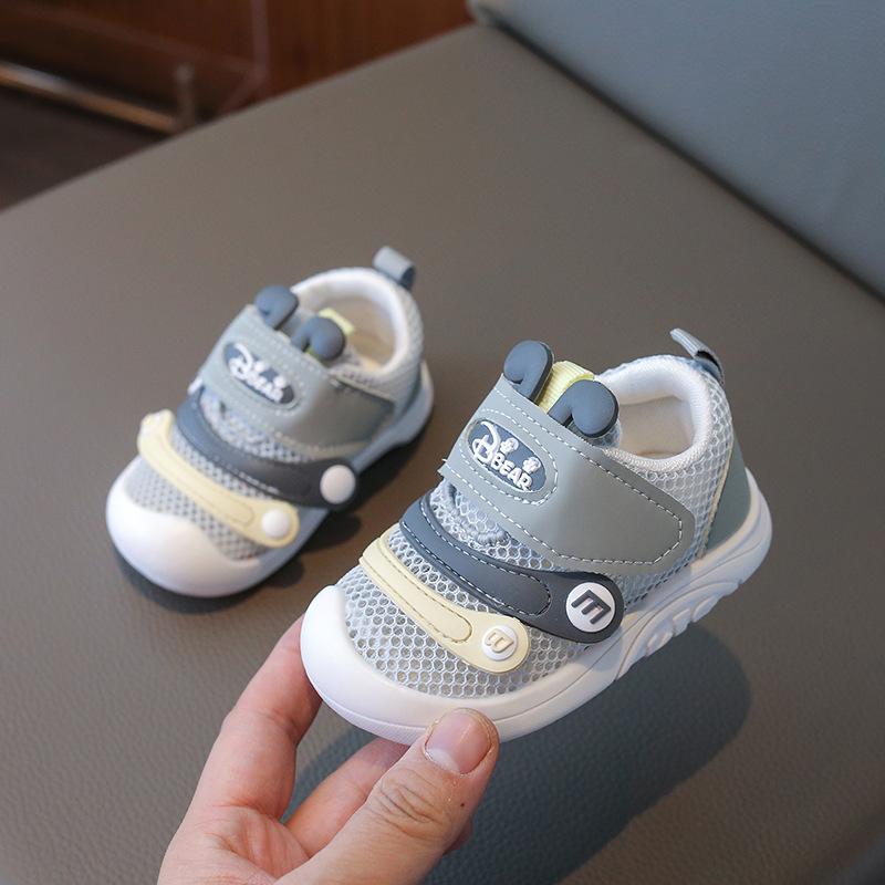 

Детская обувь для малышей с героями мультфильмов 2025 года, весна и осень, для мальчиков, нескользящая, дышащая, сетчатая ткань, мягкая подошва 25