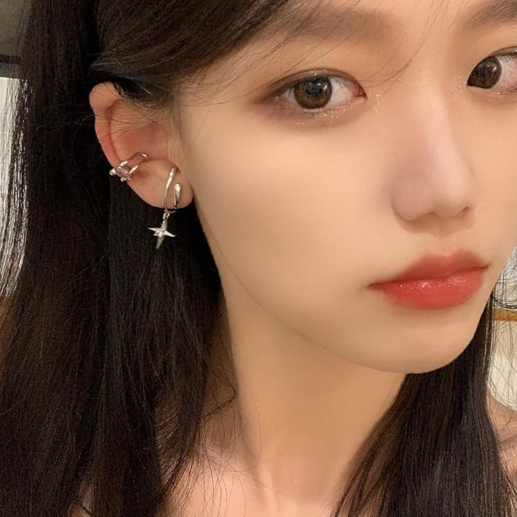 Niche High-End No-Piercing Women's Ear Cuff - Cool, Simple, 2024 Trend