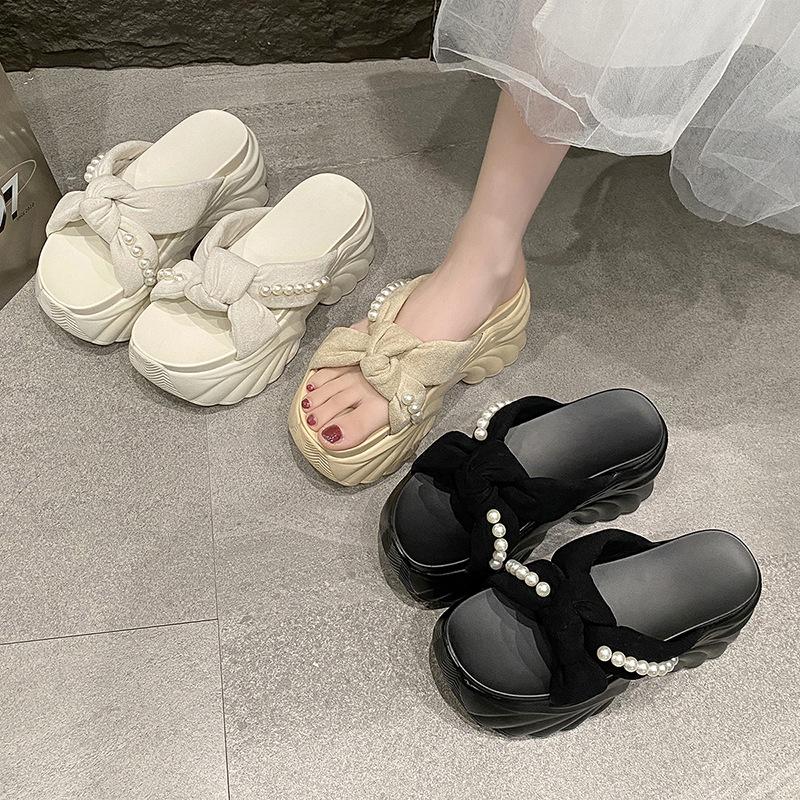 Cool Slippers Women's Summer Outer Wear with Skirt 2025 New Fashion High-end Muffin Thick Bottom Heightened Heel Rhinestone Sandals