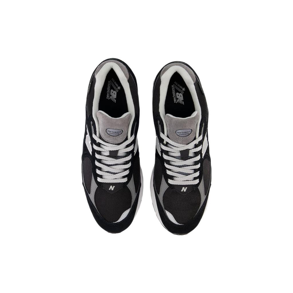 New New Balance 2002R Gore Tex Black Castlerock M2002RXD