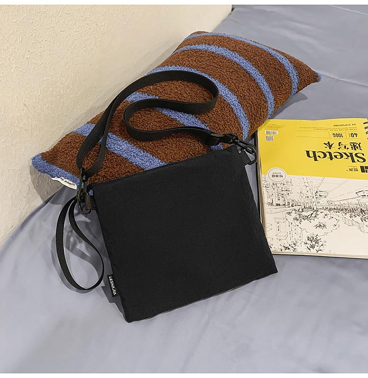 Brand new versatile envelope bag personalized outdoor handbag fashion tooling small satchel bag casual mobile phone bag