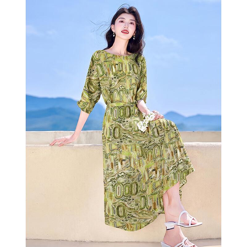 Vestido Midi Elegante com Estampa Floral de Meia-Manga