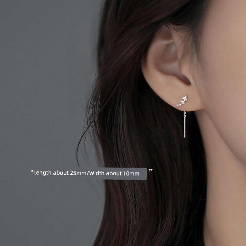 

[Xiangnan] 999 Sterling Silver Leaves Hanging Earrings Niche Style 2025 New Arrival Hot-Sale Earrings Fancy Earrings Female Earrings 999 silver asymmetric leaf ear line (two price)