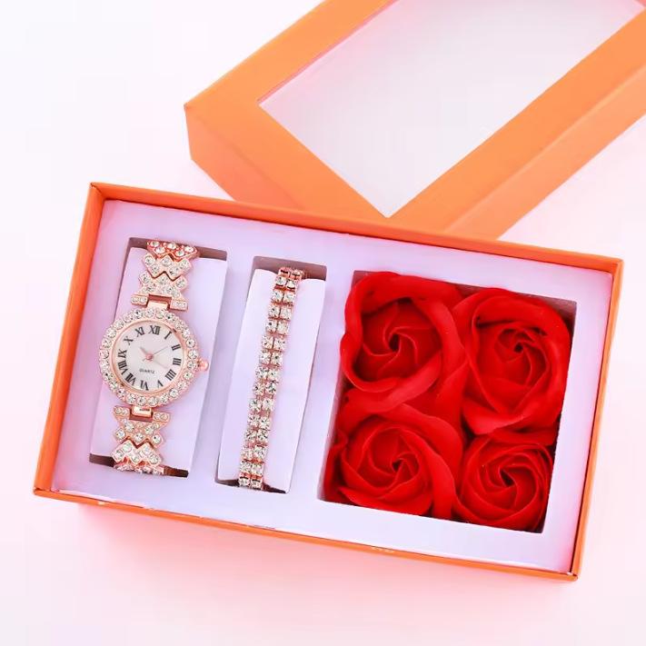 Popular Ladies Watch Fashion Casual Roman Numeral Quartz Set Full Diamond Bracelet Fashion Watch bulk price