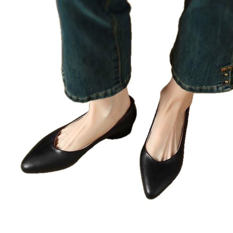 Weiches weiches Leder flacher Mund einzelne Schuhe Damen 2025 Herbst neu weiches Leder Oma Schuhe weiche Sohle Pendler Arbeitsschuhe niedriger Absatz