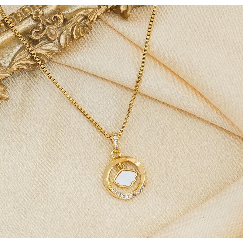 Necklace Women's Round Ring Dazzling Shell New Style Necklace Fan-shaped Fashionably Simple Elegant Accessory