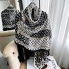 Luxury Brand Autumn and Winter Women New Style Fashion Color Matching Print Silk Scarf Lady Popular Headcloth Beach Shawl