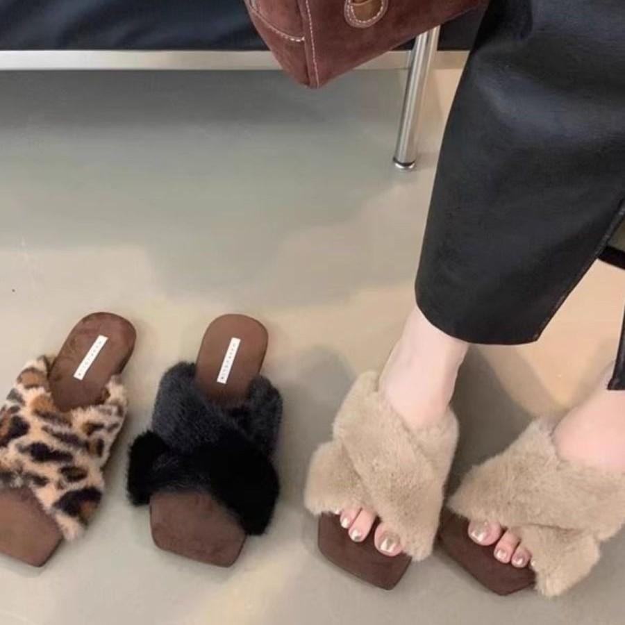 2025 Autumn and Winter New Cross-strapped Mao Mao Slippers Women's Wear Fashionable Versatile and Foreign Flat-bottomed Mao Mao Shoes