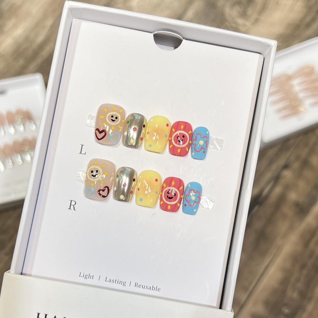 Dopamine Cute Hand-painted Cartoon Manicure Short Wear Nail Pure Handmade