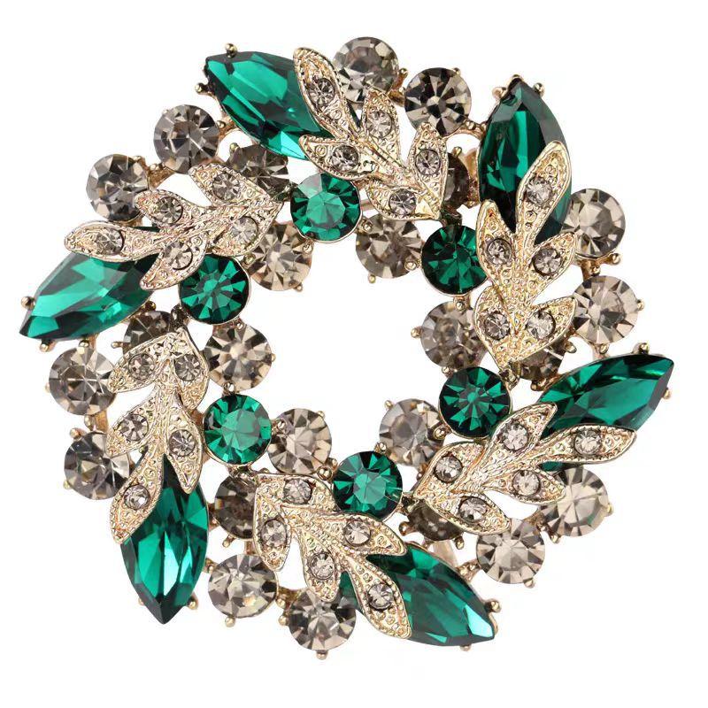 Ladies Light Luxury Bauhinia Brooch New High-end Bear Brooch Luxury Temperament Pin Suit Accessories