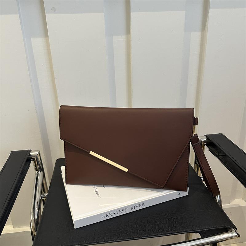 

Повседневная сумка-мессенджер для通勤, женская, нишевый дизайн, маленькая сумка, женская, новая модная простая сумка-клатч, маленькая квадратная сумка кофейный