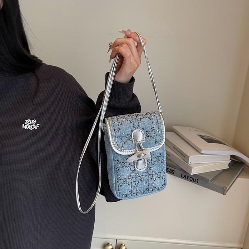 Simple Personalized Small Bag Women's Spring and Summer New Fashion Shoulder Messenger Bag Niche Beautiful Mobile Phone Bag