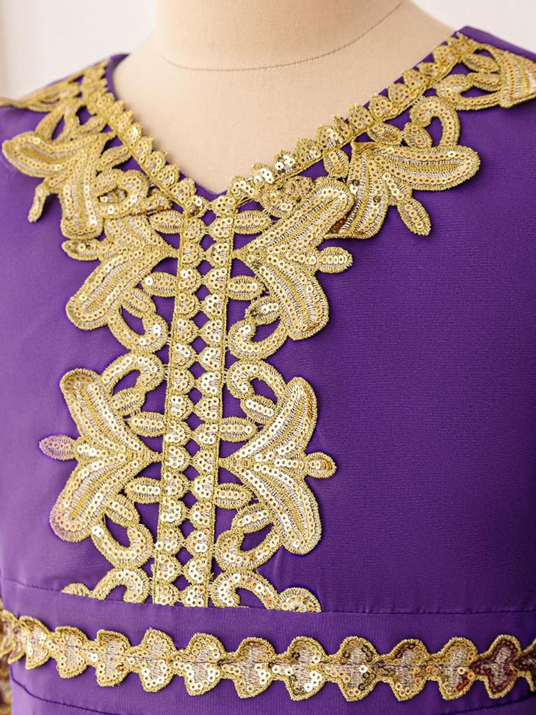 Middle Eastern Muslim Evening Dress with Long Sleeves and Puffy Long Skirt In Purple for Festival Performances