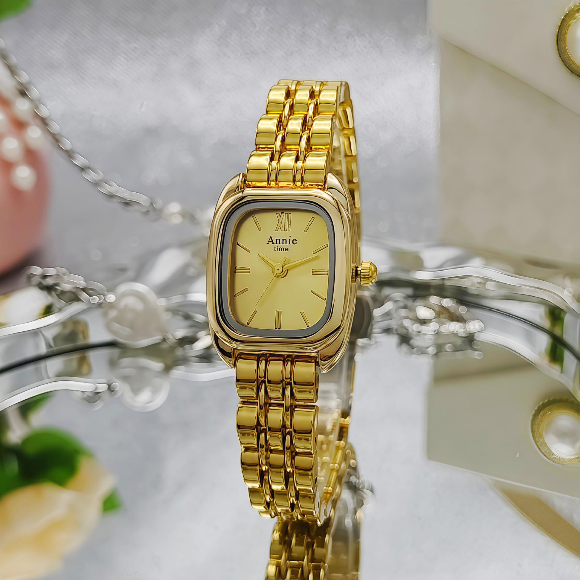 Ladies Gold Minimalist Square Watch - Harajuku Style Korean Version Bestseller