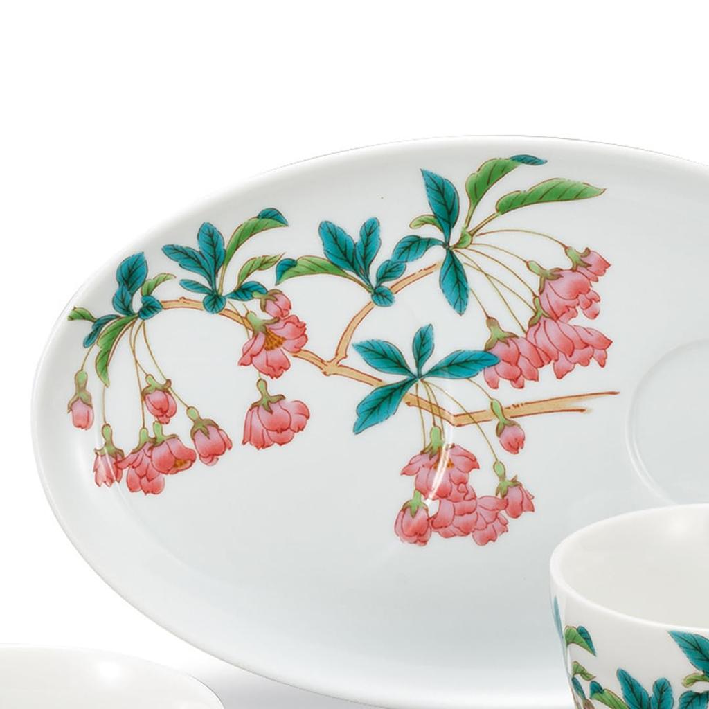 Kutani ware Iwataya pair of cups and saucers, two-tone AP7-0902