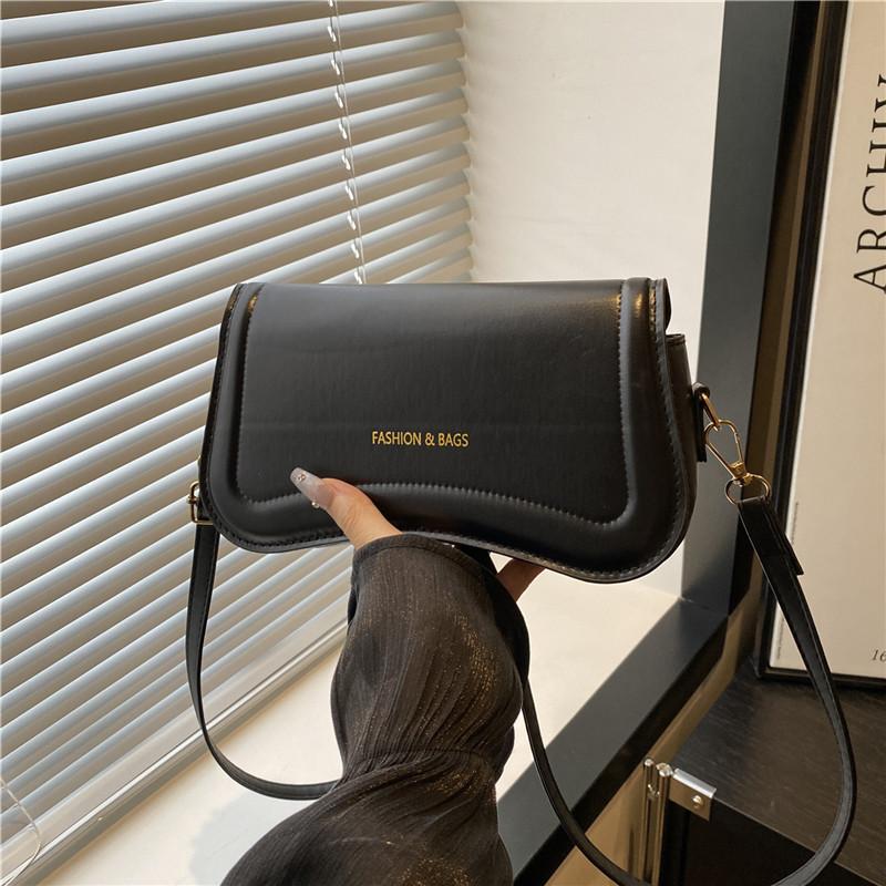 Textured hand-held underarm bag summer new fashion messenger bag solid color commuter retro shoulder bag women