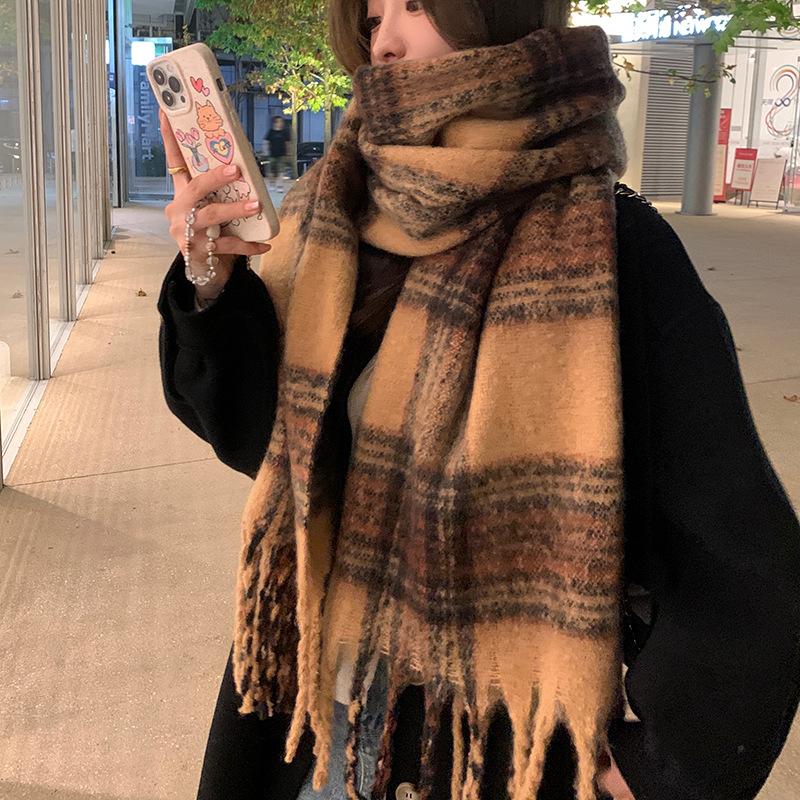 Winter new couple scarf contrasting stripes thickened men's warm scarf female student long scarf gift