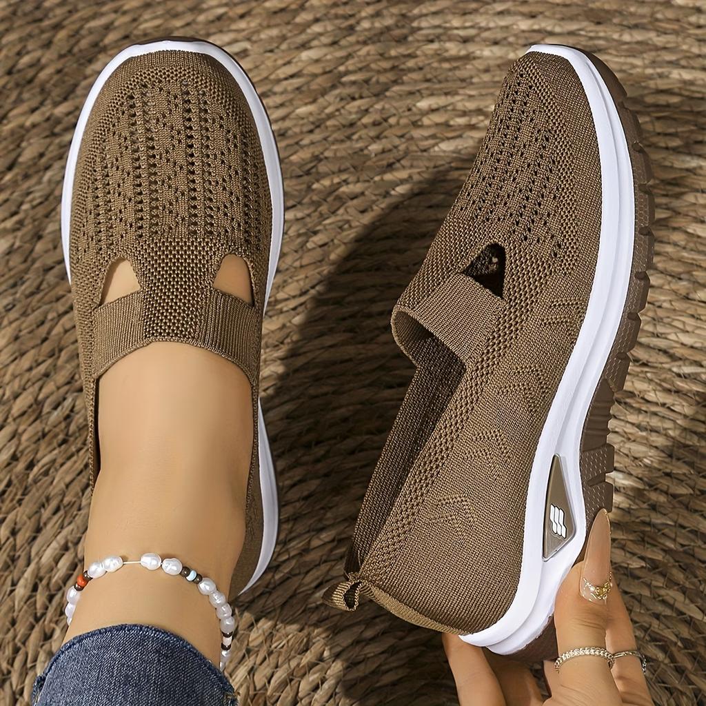 Breathable Mesh Slip-On Flat Sports Shoes for Women, Lightweight and Comfortable Casual Footwear Suitable for Parks, Summer Vacations, Women Shoes