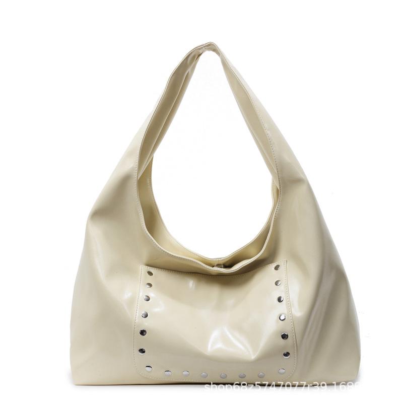 European and American Retro Rivet Locomotive Bag Single Shoulder Underarm Bag Fashionable Versatile Large Capacity Portable Tote Bag