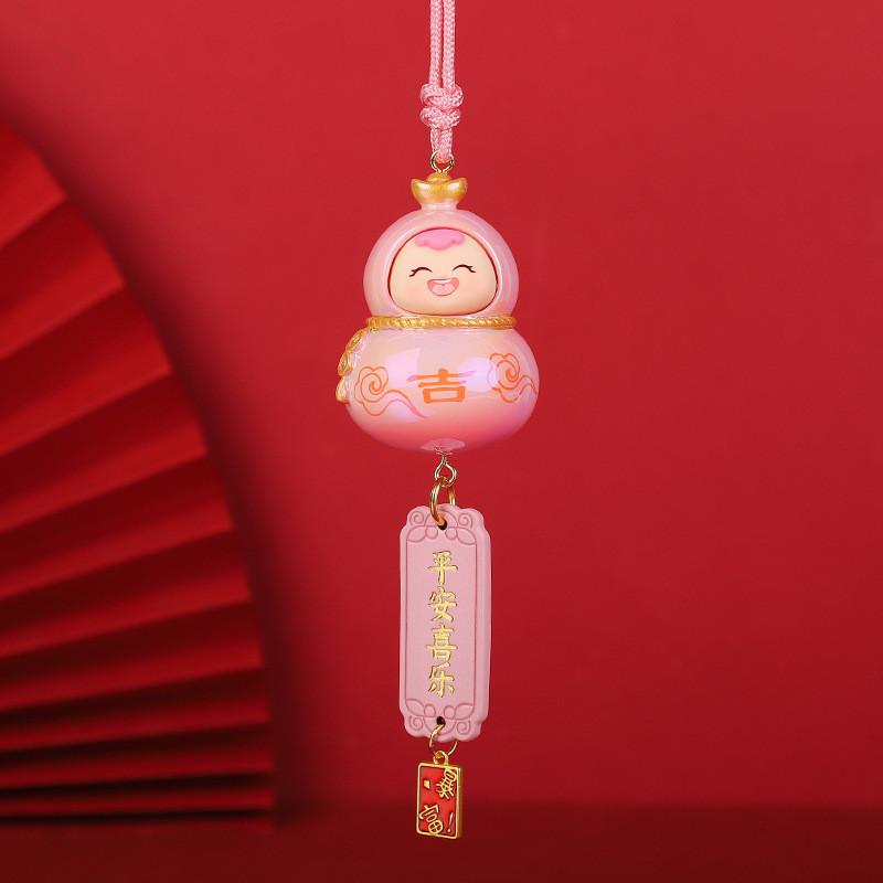 Gourd Shape Resin Car Pendant With Chinese Style Decor For Vehicle Interior Enhancement